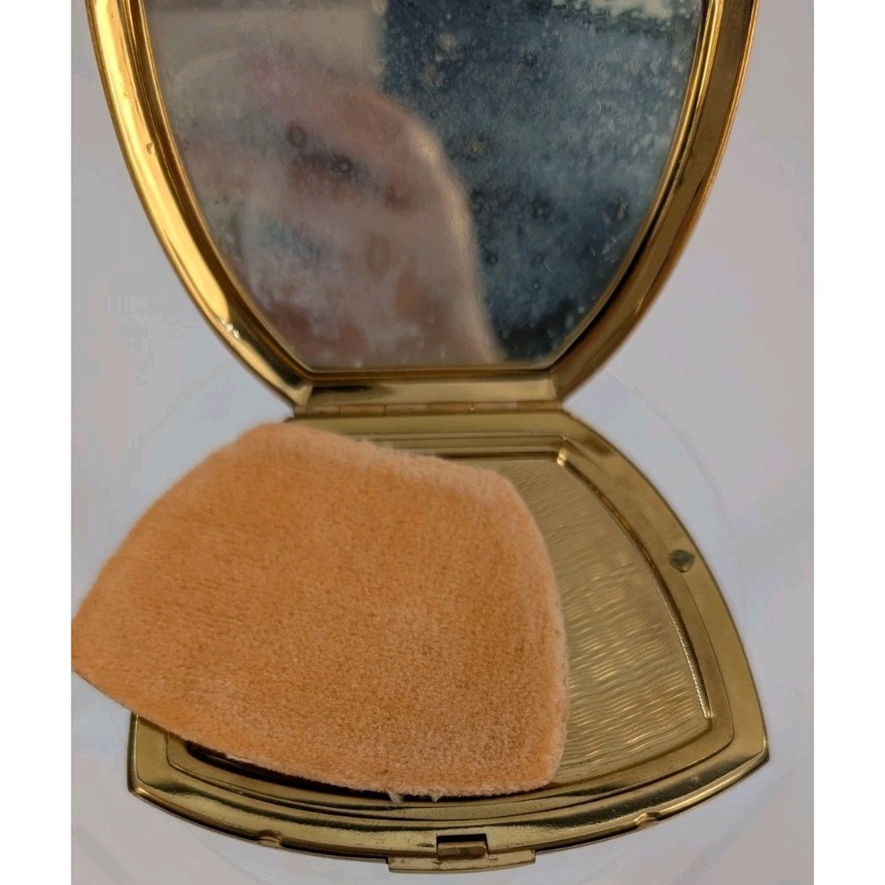Vintage Elgin American "Queen for a Day" Gold Tone Powder‎ Compact - Made in USA - Picture 6 of 10